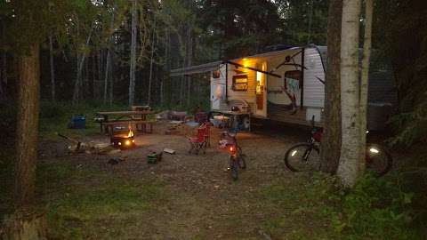 Cross Lake Provincial Park - Campground